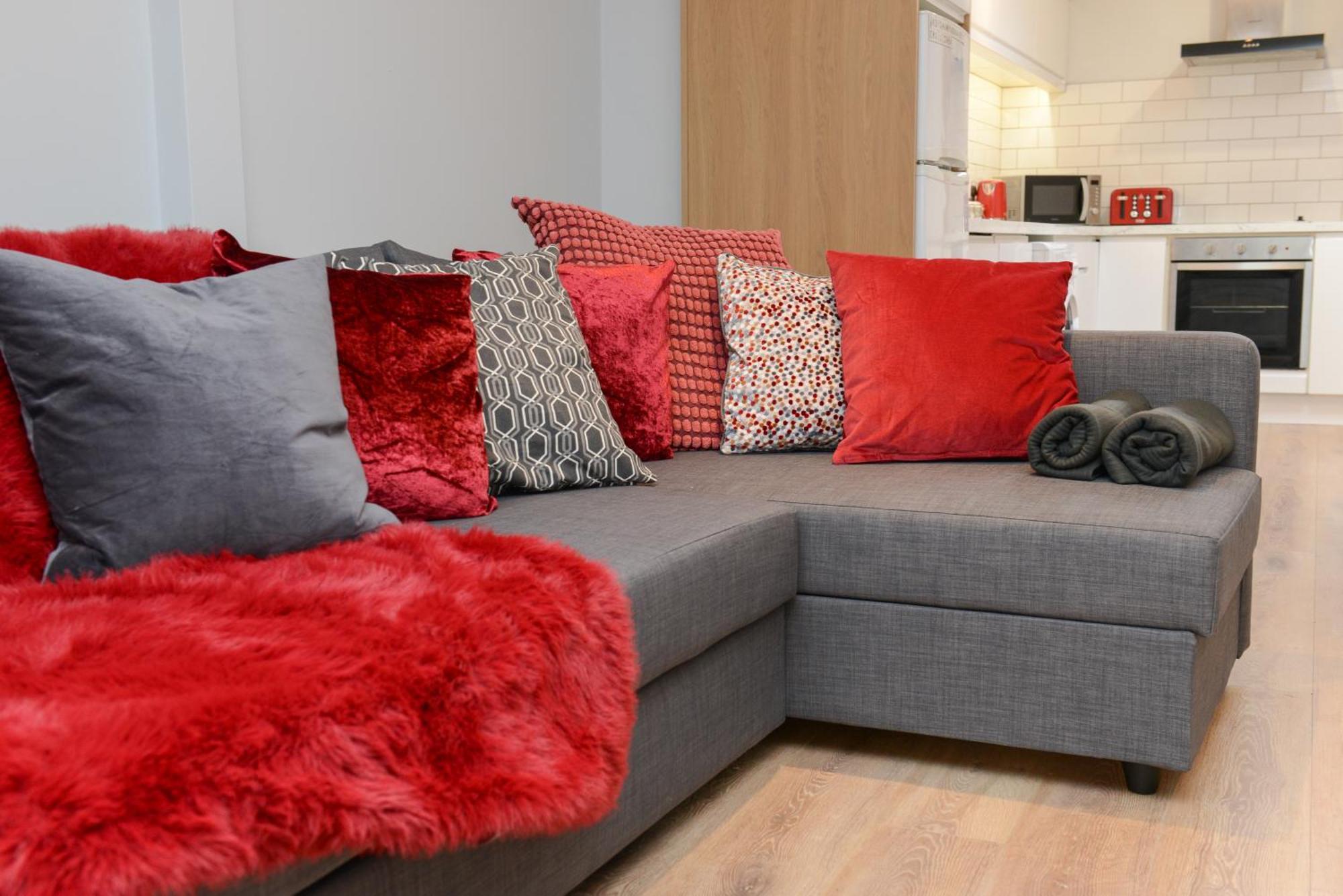The Red Keep Fab Location - Two Bed - Two Bathrooms -Townhouse Γκάλγουεϊ Εξωτερικό φωτογραφία
